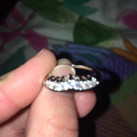 ZIRCONIA CRYSTAL SILVER TIARA RING - Picture 2 of 3